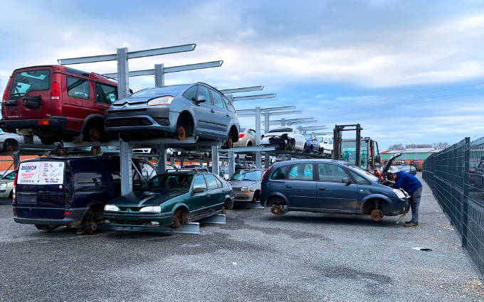 Casse auto et pièce détachées à Coutras, Libourne, La Roche Chalais, Bordeaux.